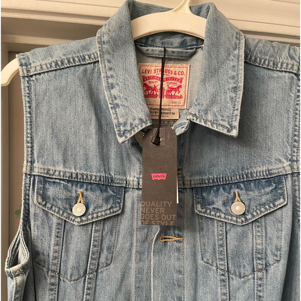 NWT Levi’s Denim Jumpsuit sz L